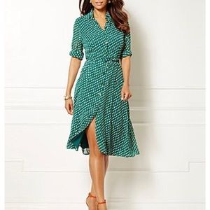 💥SALE💥Green and white polka dot dress